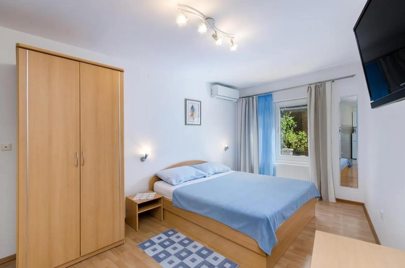Apartments With A Parking Space Selce, Crikvenica - 22545  Selce