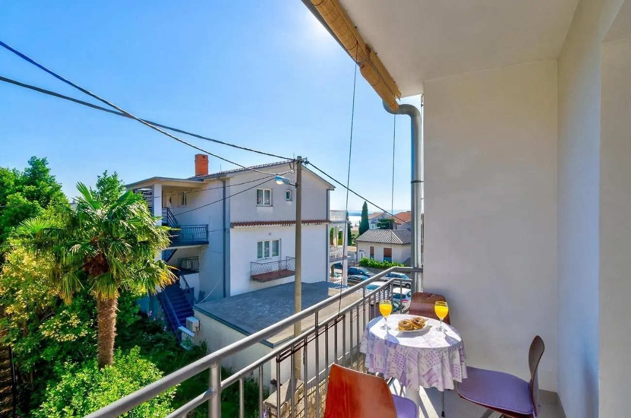Apartments With A Parking Space Selce, Crikvenica - 22545