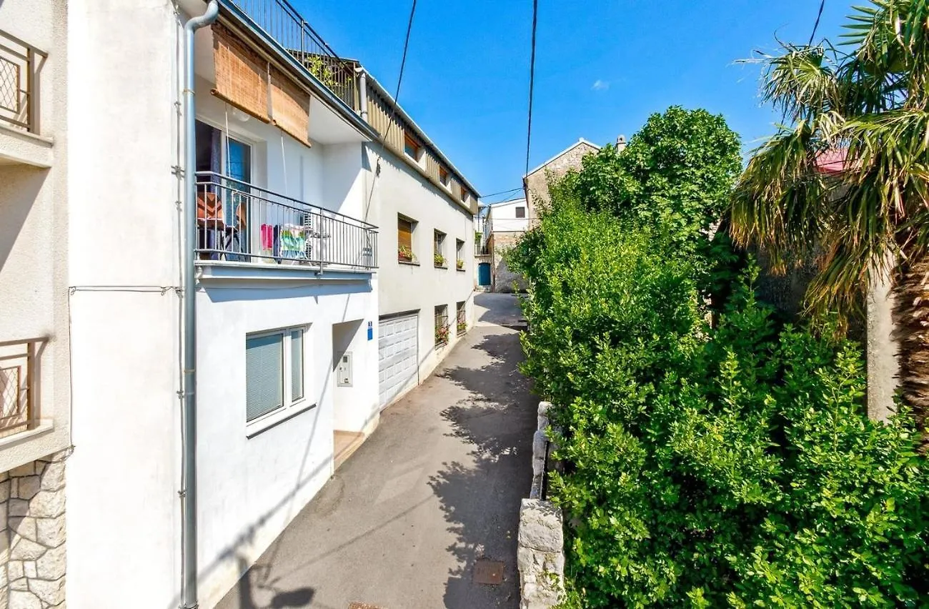 Apartments With A Parking Space Selce, Crikvenica - 22545