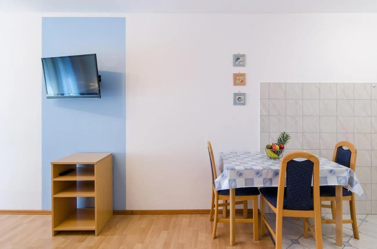 Apartments With A Parking Space Selce, Crikvenica - 22545