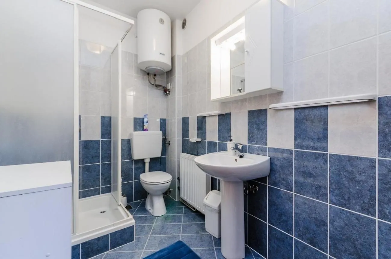 Apartments With A Parking Space Selce, Crikvenica - 22545 0*, Selce Chorvatsko